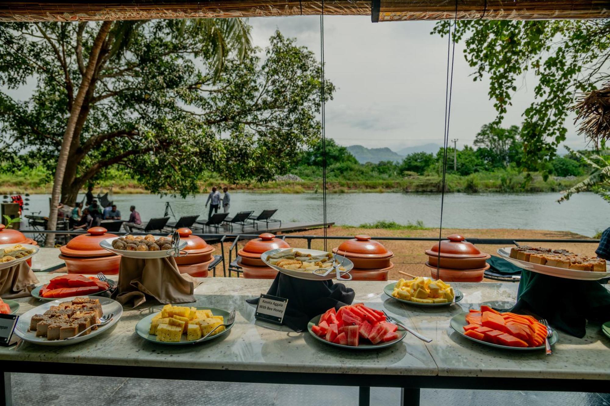 Waraka - Udawalawe By Thema Collection Hotel ภายนอก รูปภาพ