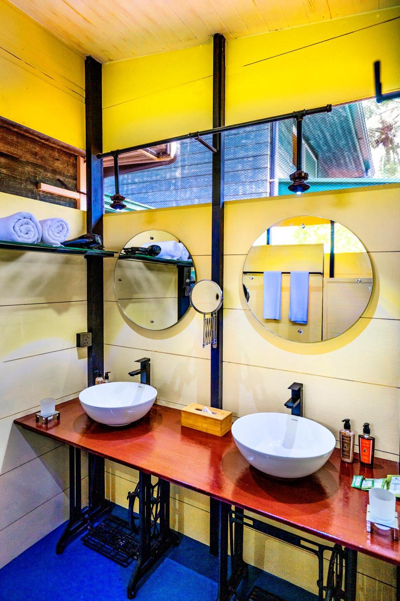 Waraka - Udawalawe By Thema Collection Hotel ภายนอก รูปภาพ
